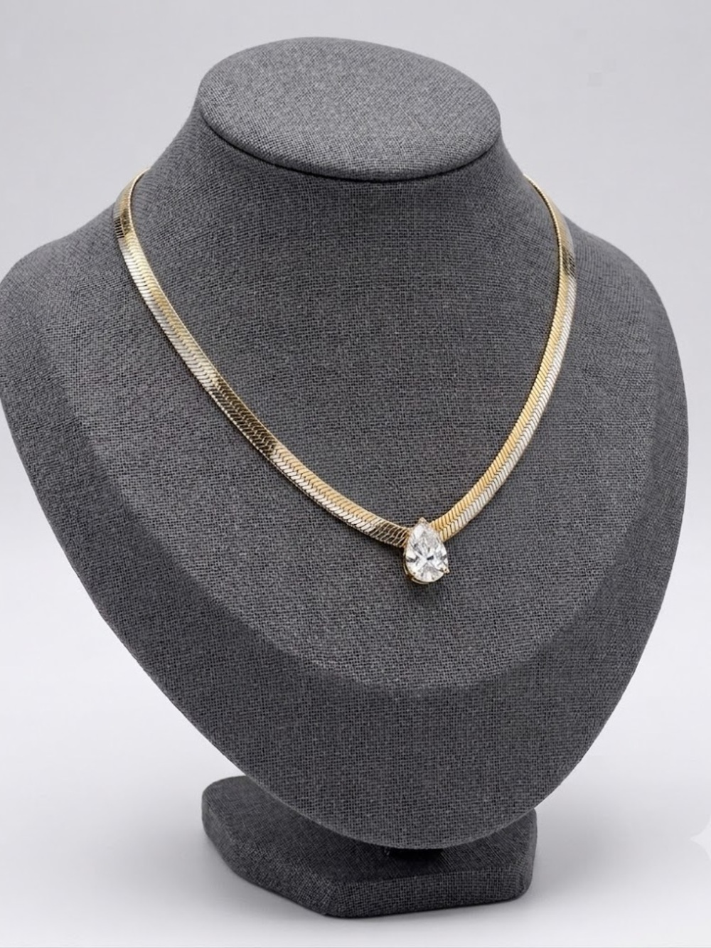 New Premium 18k Gold Plated Herringbone Necklace with Teardrop Crystal Pendant